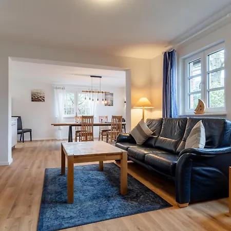 Haus Frieseneiche Дом отдыха Bohl